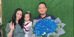 8 Potret Nicola Reza, Suami Momo Geisha yang Dijuluki Sultan Malang