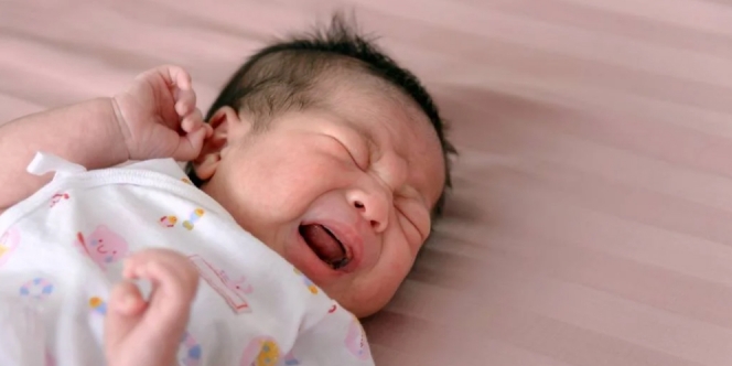 Mengenal Kolik pada Bayi Baru Lahir, Penyebab dan Cara Meredakannya