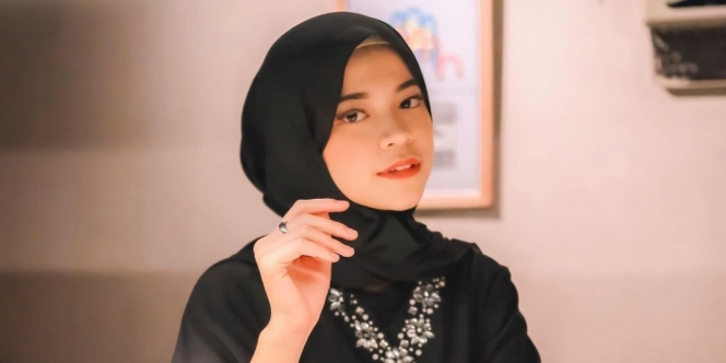 6 Potret Terbaru Arifah Lubai Pemain di Tukang Ojek Pengkolan yang Mantap Berhijab, Bikin Pangling!