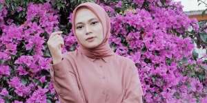 10 Potret Terbaru Anisa Rahman Mantan Backing Vokal Sabyan Gambus, Nikahi Pria Malaysia