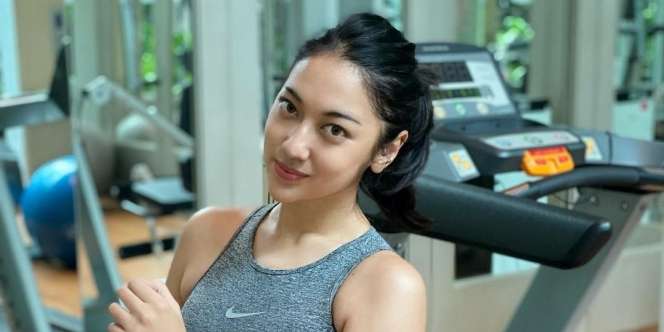 10 Pesona Selebgram Anindita Hidayat Pakai Baju Olahraga, Aduhai Banget!