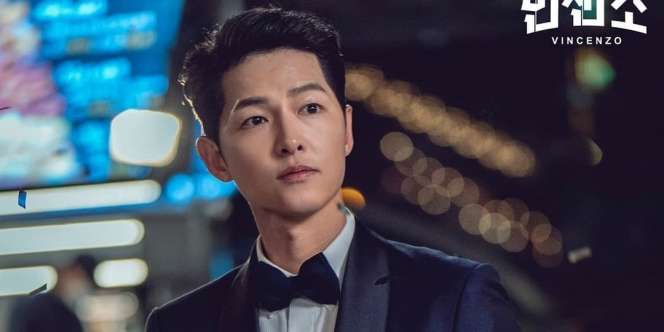 10 Potret Duda Keren Song Joong Ki dalam Drama Vincenzo, Aura Mafianya Dapet Banget!