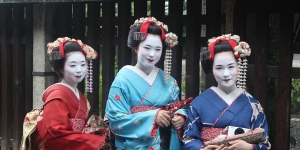 Sering Dikaitakan dengan Kehidupan Malam, Ini Peran Penting Geisha dalam Sejarah Jepang