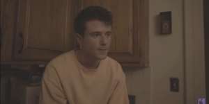 Lirik Lagu Let Me Down Slowly - Alec Benjamin 