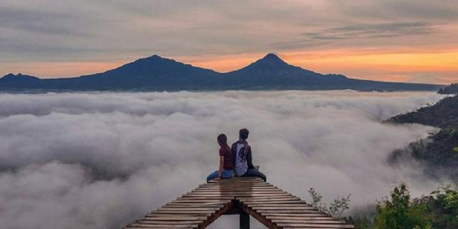 15 Tempat Wisata Alam di Jawa Tengah dengan Pemandangan Alam Maha Memukau
