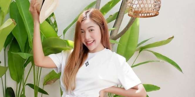 Selebgram Monica Indah Jadi Korban Kasus Suntik Filler Payudara Abal-abal