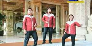 Lirik Lagu Selvi - The Boys Trio