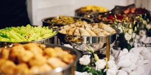 Biar Gak Ketipu, Berikut 7 Tips Memilih Catering Untuk Acara Pernikahan