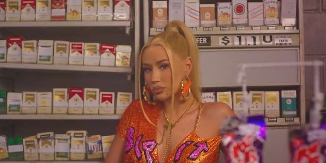 Lirik Lagu Sip It - Iggy Azalea, Tyga