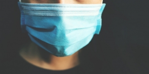 Lain Jenis, Kenali Perbedaan Masker Medis Bedah dan Respirator