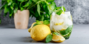 Sebagai Buah Jeruk, 8 Manfaat Lemon dan Madu untuk Kesehatan