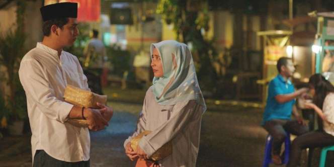 8 Potret Pemain Serial 'Ustad Milenial', Prilly Latuconsina Berhijab Lho!