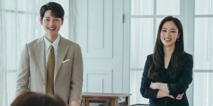 Song Joong Ki 'Vincenzo' Dipeluk Jeon Yeo Bin, Keenakan sampai Lupa Dialog!