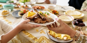 Konsumsi Lemak Baik, Kunci Agar Tetap Fit Saat Beraktivitas di Bulan Ramadan