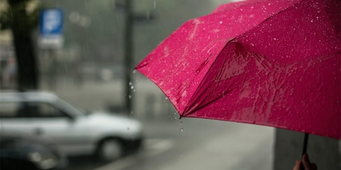40 Kata Lucu dan Kata Mutiara Saat Hujan, Romatis Sekaligus Bikin Ngakak