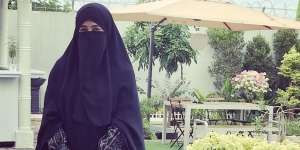 Umi Pipik Baru Ngaku Dipoligami, Eks Istri Sunu: Ikhlas Atau Iklan?