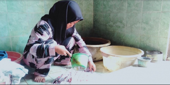 Perjuangan Seorang Anak Yatim Piatu, Jadi Buruh Cuci Demi Bisa Makan