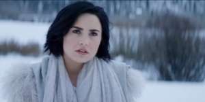 Lirik Lagu Stone Cold - Demi Lovato