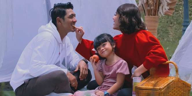 So Sweet, Ini Potret Amanda Manopo dengan Arya Saloka dan Fara Shakila di Ikatan Cinta