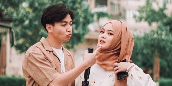Masih Pacaran, Ini 10 Potret Putri Delina dan Jeffry Reksa Liburan Bareng ke Turki