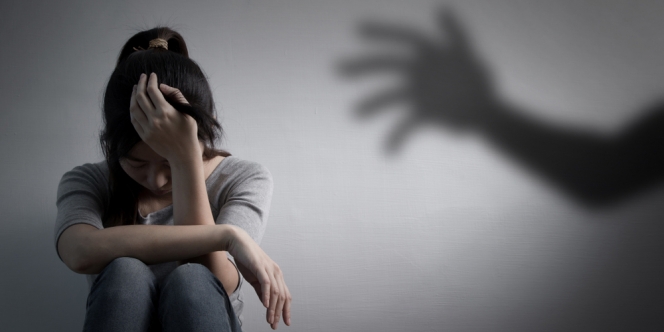 Mengapa Korban Pelecehan Seksual Cenderung Bungkam? Yuk Kenali Budaya Victim Blaming!