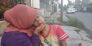 Terlahir Autis, Irwansyah Ikhlas Bantu Ibunya Mencari Rongsokan Meski Harus Menahan Lapar