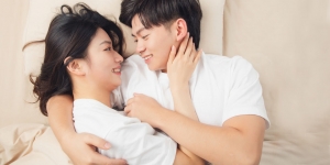 Biar Gak Malu, Berikut 3 Cara Halus Ngajak Pasangan Untuk Bercinta