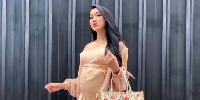 Klarifikasi Kabar Kehamilan, Lucinta Luna: Kadang Kempes Kadang di Punggung