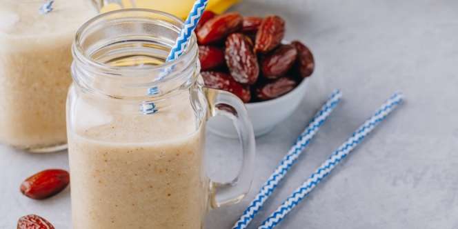 Segar dan Sehat, Yuk Bikin Susu Kurma Homemade! Cuma Butuh 4 Bahan Ini