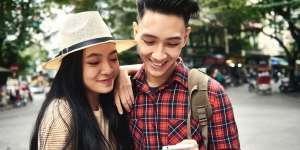 5 Cara Mudah Atasi Sikap Ketergantungan dan Hobi Nempel pada Pacar