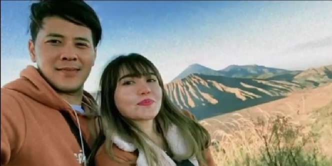 Ini Potret Liburan Via Vallen dan Chevra Yolandi di Bromo yang Bikin Jomblo Iri