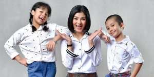 Kini Jadi Single Mother, Ini 10 Potret Kebersamaan Intan RJ Bareng Anak-anaknya