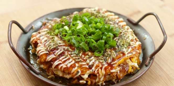 Menu Hari ini, Bikin Okonomiyaki Ala Chef Devina Hermawan Buat Temani Weekednmu