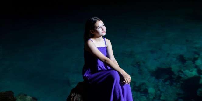 Potret Sandrinna Michelle Berenang di Laut Lepas, Cantik dan Imut Banget!