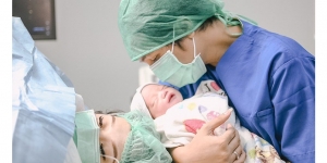 Cherly Juno Lahirkan Anak Kedua Berjenis Kelamin Laki-laki, Gemesin Banget!