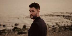 Lirik Lagu Rise Calum Scott