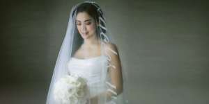 Tampil Elegan, Begini 10 Detil Gaun Pengantin Jessica Iskandar