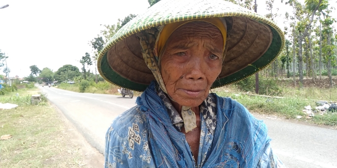Kisah Pilu Nenek Berusia 106 Tahun, Rela Cari Sisa Panenan Jagung yang Hanya Laku 4 Ribu Rupiah 