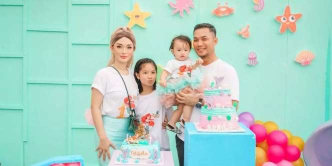 10 Potret Perayaan Ulang Tahun Pertama Baby Arsila Anak Zaskia Gotik yang Bertemakan Laut