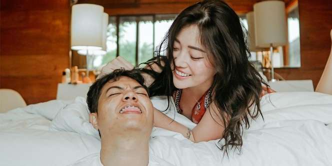 Ini Keseruan Liburan Reza Arap dan Wendy Walters di Bali, Makin Sweet dan Bikin Jomblo Iri!