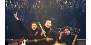 Jengah Ditanya Soal Hijab, Ini Reaksi Vokalis Voice of Baceprot Saat Tur di Eropa