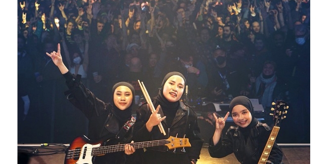 Jengah Ditanya Soal Hijab, Ini Reaksi Vokalis Voice of Baceprot Saat Tur di Eropa