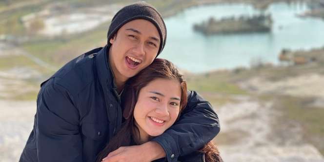 Akrab Banget, Feby Marcelia Jenguk Anak Felicya Angelista dari Lantai Bawah