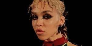 Lirik Lagu Tears in The Club - FKA twigs feat. The Weeknd