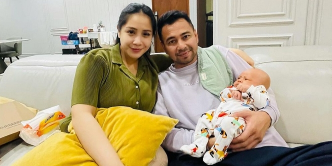OOTD Baby Rayyanza Anak Nagita Slavina dan Raffi Ahmad Saat Sunat Ini Bikin Dompet Insecure