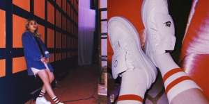 7 Gaya Kece Ayu Ting Ting Pakai Sneakers G Dragon, Harganya Fantastis Banget