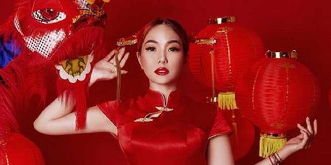 9 Photoshoot Imlek Gisella Anastasia Dari Tahun ke Tahun, Anggun dan Cantik Pakai Cheongsam