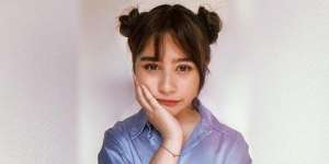 Panen Terong! Prilly Latuconsina Asik Berkebun di Belakang Rumah
