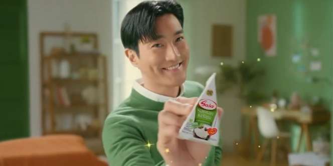 7 Potret Siwon jadi Model Iklan Bumbu Penyedap Sasa, Pesonanya Sukses Bikin Warganet Terkesima