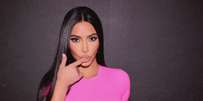 Kim Kardashian Resmi Cerai, Auto Hapus Nama West di Instagram